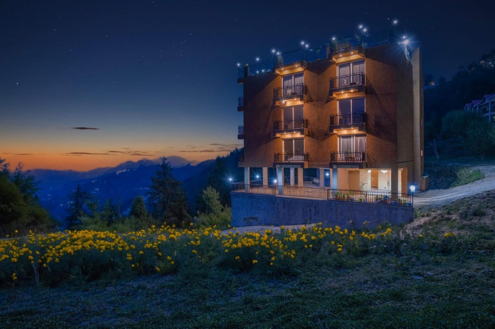 The Countryside Retreat I Vacations I Conference I Mice I Family Events I Open Air Terrace I Sky Bonfire I Kufri By Exotic Stays Σίμλα Εξωτερικό φωτογραφία